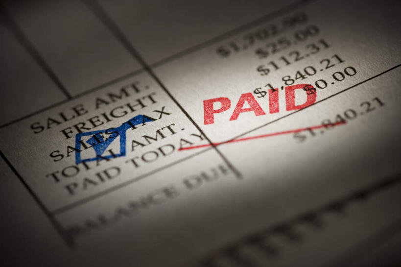 无人,横图,俯视,室内,特写,白天,静物,阴影,反射,英文,标志,文字,影子,字符,字母,标识,账单,英文字母,票据,发票,小票,彩图,高角度拍摄,收据