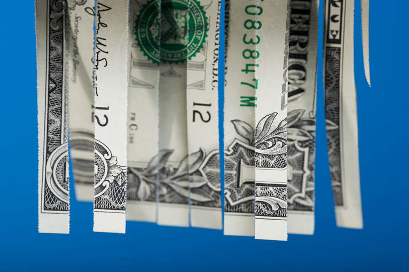 无人,横图,室内,特写,白天,正面,钱,美元,静物,一排,一张,蓝色背景,整齐,钱币,办公用品,撕裂,美金,排列,钞票,金融,纸币,摄影,影棚,经济,办公设备,碎纸,保密,队列,秘密,美圆,机密,流通,纸钞,贸易,输出设备,机要,货币,现金,彩图,影棚拍摄,拍摄,碎纸机