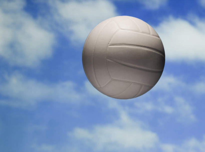 无人,横图,室外,特写,白天,仰视,排球,阴影,朦胧,模糊,光线,影子,云,云朵,排球装备,云彩,运动器械,一个,蓝色,白云,蓝天,天空,阳光,天,健身器械,晴朗,单个,健身器材,排球运动,晴空,彩图,低角度拍摄,运动器材