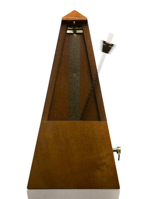 无人,竖图,室内,特写,白天,白色背景,正面,静物,摇摆,阴影,反射,影子,节拍器,一个,摄影,影棚,单个,节奏,节拍,摇晃,稳定,彩图,影棚拍摄,拍摄