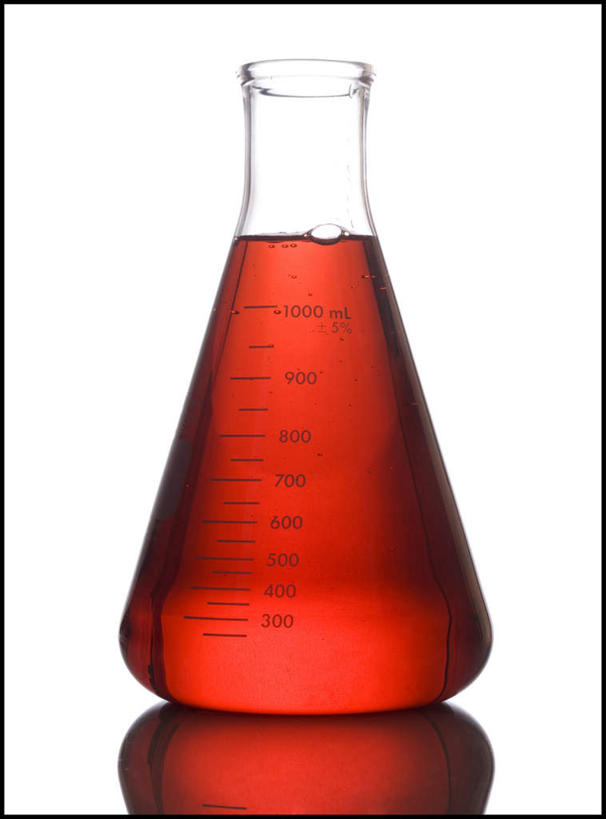 无人,竖图,室内,特写,白天,白色背景,正面,实验,仪器,静物,阴影,研究,透明,反射,分析,化学,测试,烧瓶,液体,影子,玻璃制品,一个,红色,玻璃瓶,瓶子,器皿,摄影,影棚,单个,玻璃仪器,试验耗材,实验用品,平底烧瓶,彩图,影棚拍摄,拍摄