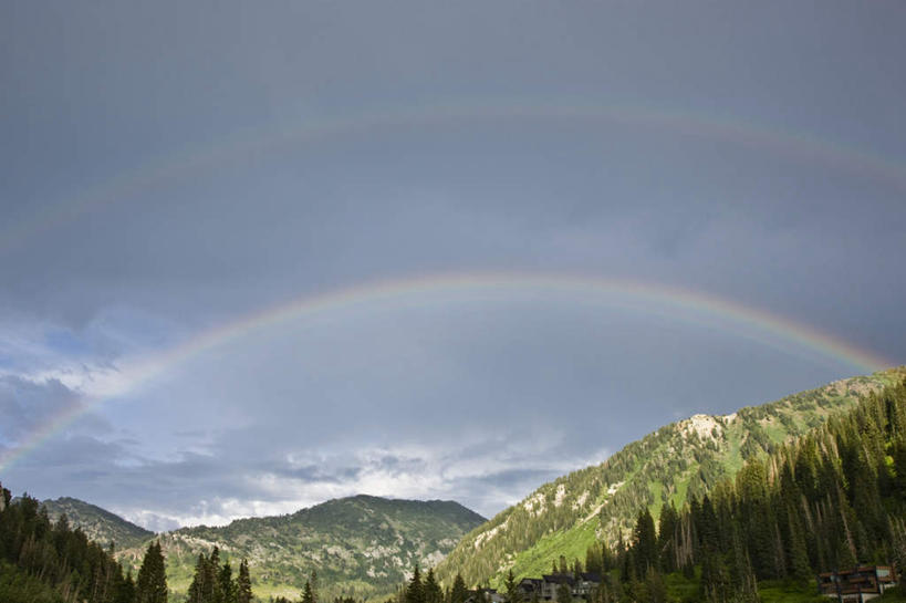 无人,横图,室外,白天,仰视,旅游,度假,彩虹,美景,山,山脉,树林,植物,希腊,欧洲,阴影,光线,影子,景观,山峰,云,云朵,山峦,云彩,娱乐,树,树木,蓝色,绿色,白云,蓝天,天空,阳光,自然,群山,天,享受,休闲,景色,放松,生长,晴朗,成长,自然风光,希腊共和国,伊皮鲁斯,伊皮鲁斯大区,阿尔塔,虹,虹桥,七彩虹,晴空,天虹,彩图,低角度拍摄