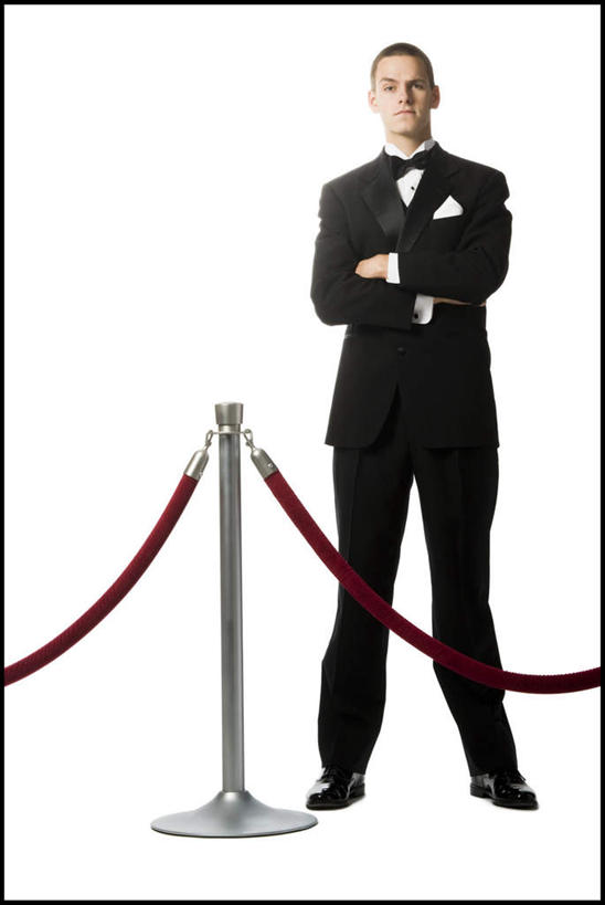 西方人,一个人,警卫,栏杆,站,双手交叉,竖图,室内,白天,白色背景,正面,衬衫,西装,欧洲,欧洲人,仅一个男性,仅一个人,套装,正装,围栏,领带,注视,职业装,护栏,仅一个年轻男性,观察,看,站着,摄影,影棚,观看,察看,双手抱胸,关注,保镖,保镳,男人,男性,年轻男性,白种人,站立,彩图,全身,影棚拍摄,衬衣,拍摄,挂绳礼宾杆,栏杆柱,礼宾带,礼宾杆,礼宾杆围栏,礼宾栏,礼宾绳,礼宾柱