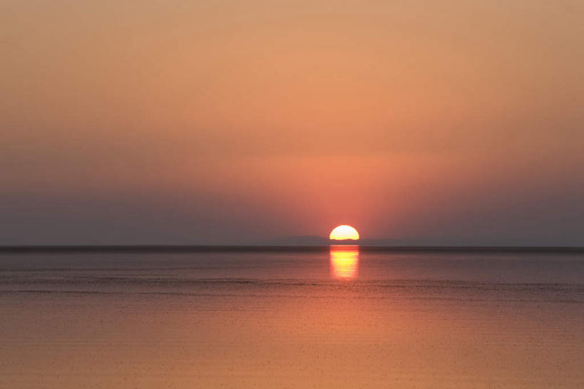 无人,横图,室外,白天,正面,旅游,度假,海浪,海洋,美景,日落,太阳,美国,阴影,光线,影子,景观,浪花,水平线,晚霞,霞光,落日,辽阔,海平线,娱乐,阳光,自然,海水,黄昏,享受,休闲,广阔,景色,彩霞,放松,一望无际,北美,北美洲,犹他州,自然风光,美洲,海景,北亚美利加洲,亚美利加洲,犹他,蜂窝之州,蜂房州,盐湖,大盐湖,无边无际,一马平川,夕照,大海,风浪,海,海水的波动,近岸浪,涌浪,夕阳,彩图,水天相接,水天一线,斜阳