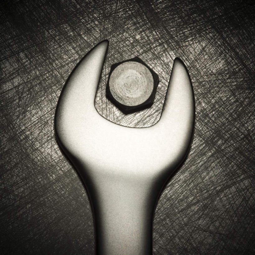 无人,方图,俯视,室内,特写,白天,静物,金属制品,连接,阴影,组合,反射,金属,工具,影子,两个,摄影,影棚,扳手,链接,五金,紧固,拼接,拼凑,螺钉,拼合,凑集,聚合,撮合,链结,牢固,扳头,呆扳手,开口扳手,彩图,高角度拍摄,影棚拍摄,拍摄