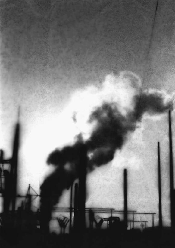 无人,工厂,竖图,室外,白天,正面,度假,烟囱,美景,城市风光,城市,建筑,朦胧,模糊,景观,烟雾,娱乐,天空,天,享受,休闲,景色,放松,工业,污染,修建,老照片,钢铁厂,修筑,旧照,空气污染,环境污染,彩图,工地,制造厂