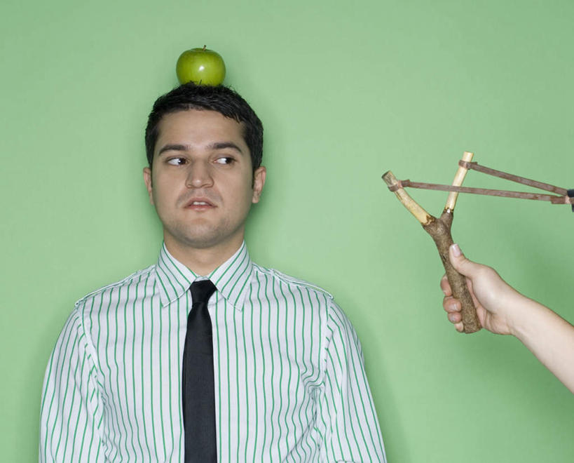 东方人,两个人,伙伴,朋友,商务人士,商务男性,站,横图,室内,白天,正面,衬衫,游戏,友谊,合作,团队,苹果,水果,玩具,亚洲,绿色背景,阴影,套装,新鲜,反射,影子,生食,食品,果实,领带,玩,顶,注视,黄种人,娱乐,食物,一个,绿色,青苹果,观察,看,站着,休闲,益智,战略,摄影,有机食品,绿色食品,影棚,单个,观看,活动,察看,发泄,关注,消遣,智力,弹弓,商务装,工薪阶层,冷兵器,宣泄,联合,合谋,游戏工具,远射兵器,配合,协作,男人,男性,年轻男性,亚洲人,白领,上班族,玩耍,嬉戏,站立,半身,彩图,影棚拍摄,衬衣,拍摄