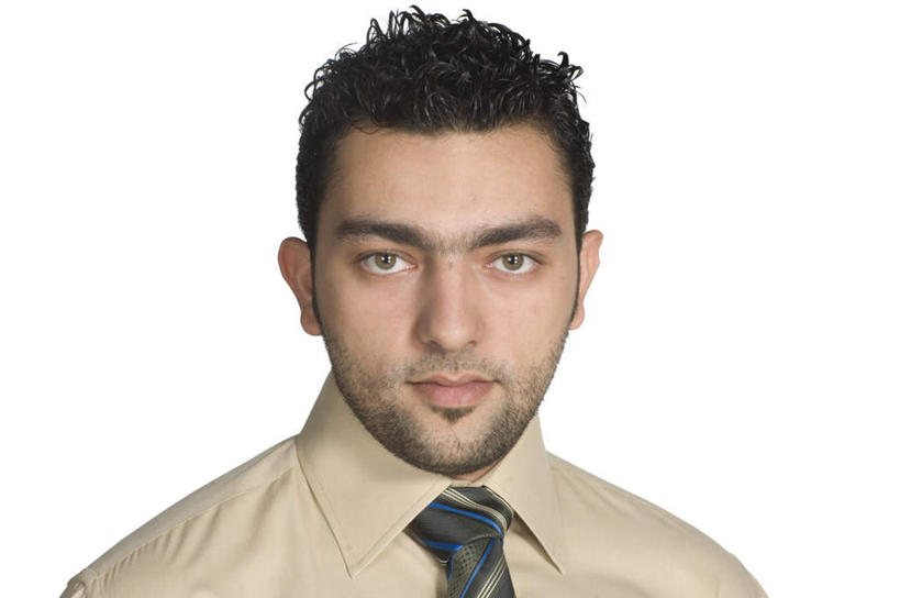 脸,头,脸颊,胡须,一个人,商务人士,商务男性,站,横图,室内,特写,白天,白色背景,正面,衬衫,亚洲,仅一个男性,仅一个人,阴影,套装,反射,影子,注视,肩膀,仅一个年轻男性,观察,看,站着,摄影,影棚,观看,装,察看,关注,工薪阶层,男人,男性,年轻男性,阿拉伯人,白种人,亚洲人,头部,胡子,小胡子,脸部,脸蛋,面部,白领,上班族,站立,半身,彩图,影棚拍摄,衬衣,拍摄