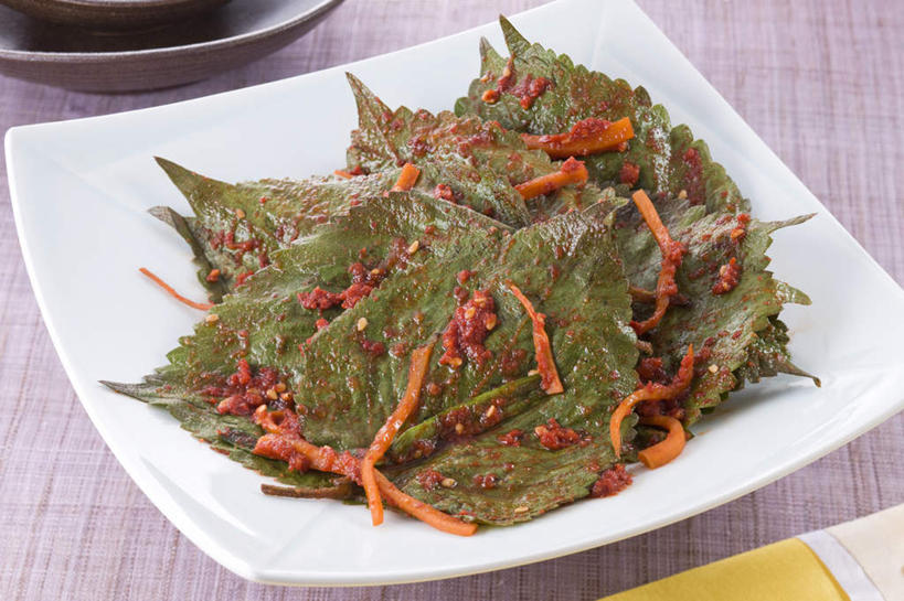 无人,横图,俯视,室内,特写,白天,烹饪,辣椒,蔬菜,餐具,碟子,盘,腌菜,料理,食品,韩式,咸菜,菜肴,美食,食物,盘子,碟,摄影,佳肴,影棚,韩国料理,韩式料理,辣角,红海椒,大椒,辣虎,广椒,辣子,红辣椒,海椒,番椒,彩图,高角度拍摄,影棚拍摄,拍摄