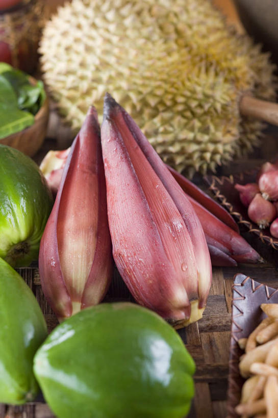 无人,竖图,俯视,室内,特写,白天,烹饪,水果,食品,菜肴,美食,榴莲,食物,一个,佳肴,有机食品,绿色食品,单个,韶子,麝香猫果,水果之王,青瓜,彩图,高角度拍摄