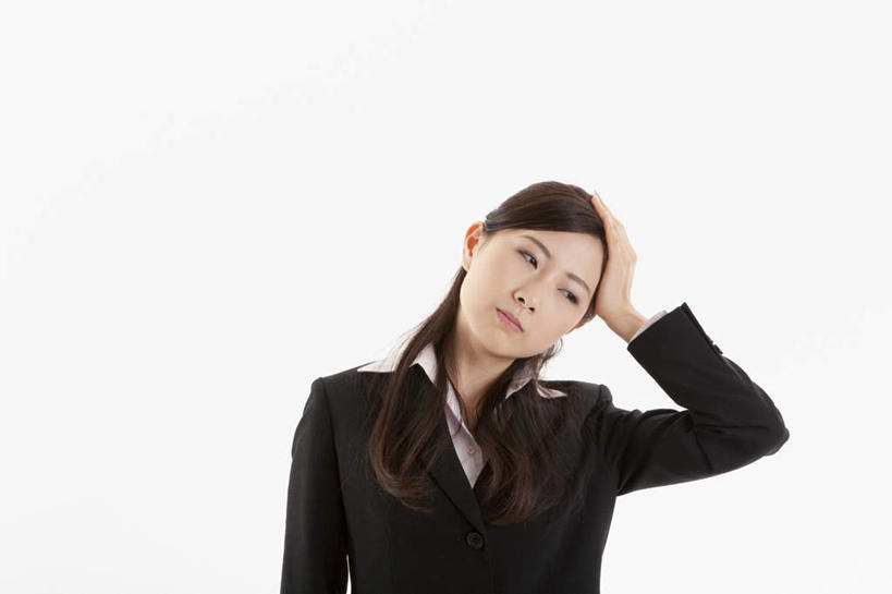 东方人,一个人,商务人士,商务女性,站,笑,摸,微笑,露齿笑,横图,室内,白天,白色背景,正面,亚洲,仅一个年轻女性,仅一个女性,仅一个人,抚摸,套装,注视,黄种人,观察,看,站着,疲倦,服务,摄影,影棚,观看,察看,疲劳,疲惫,关注,失落,商务装,工薪阶层,疲乏,服务型行业,年轻女性,女人,女性,亚洲人,白领,上班族,触摸,接触,站立,半身,彩图,影棚拍摄,拍摄