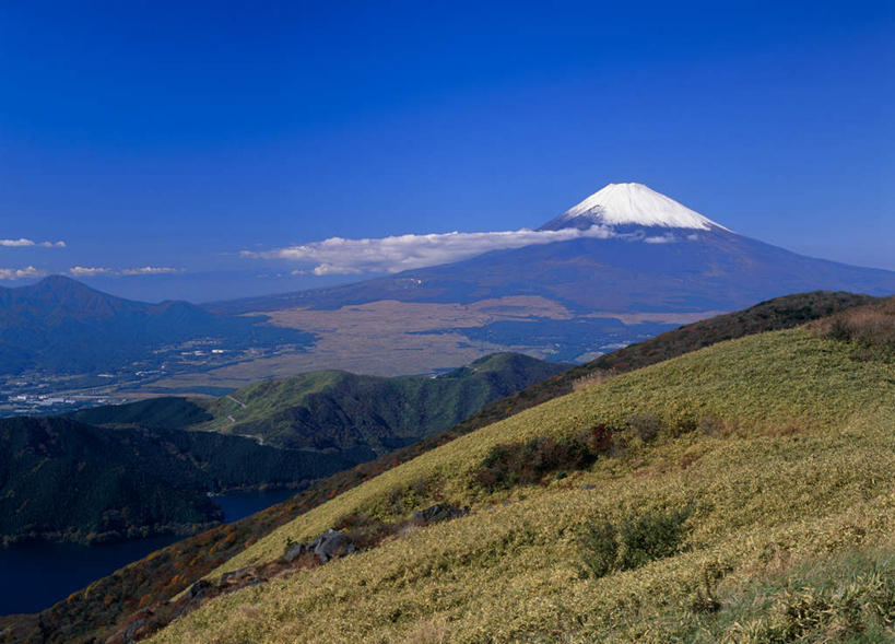 无人,横图,俯视,室外,白天,旅游,度假,湖,湖泊,火山,美景,水,雪,大雪,富士山,静冈县,神奈川,日本,亚洲,阴影,光线,影子,湖面,积雪,景观,水流,水面,雪景,冬天,神奈川县,娱乐,蓝色,蓝天,天空,阳光,自然,湖水,天,享受,休闲,景色,放松,自然风光,东亚,本州,关东地方,本州岛,日本国,中部地方,静冈,山梨,山梨县,芦之湖,活火山,死火山,休眠火山,彩图,高角度拍摄
