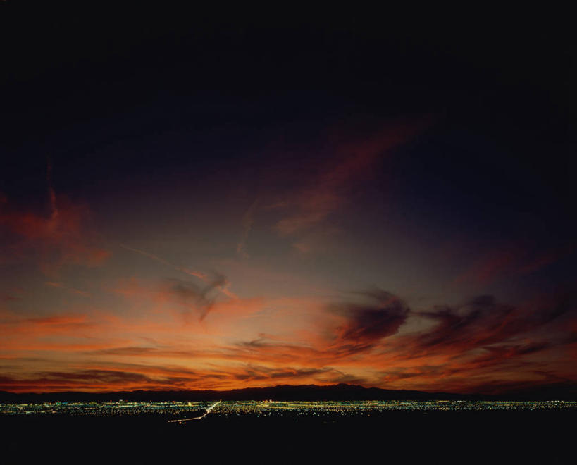 无人,横图,室外,白天,正面,度假,美景,日落,城市风光,城市,路灯,照明,美国,阴影,光线,影子,景观,晚霞,霞光,落日,灯光,娱乐,灯,黄昏,享受,休闲,景色,彩霞,放松,照亮,北美,北美洲,照明设备,美洲,内华达州,拉斯维加斯,北亚美利加洲,亚美利加洲,内华达,北美艾灌木丛州,产银之州,银山州,银之州,赌城,拉斯韦加斯,夕照,薄暮,克拉克县,夕阳,彩图,傍晚,斜阳