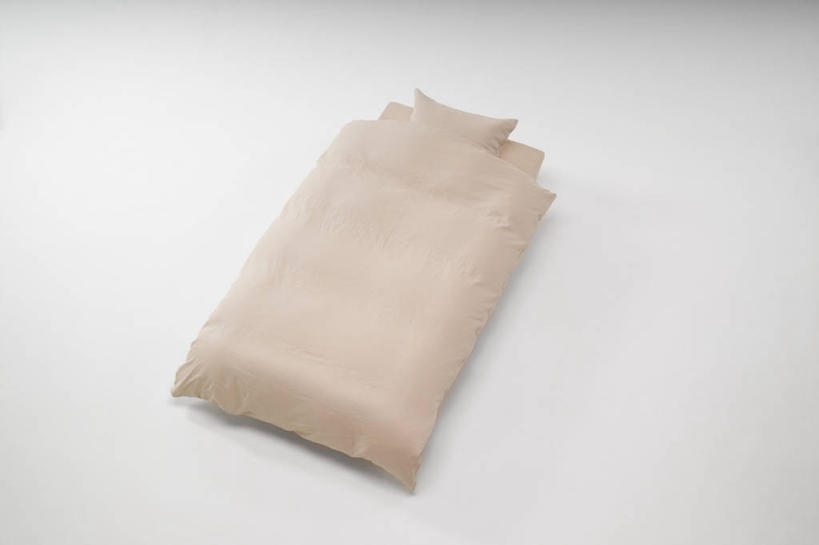 无人,横图,俯视,室内,特写,白天,白色背景,床,靠垫,静物,阴影,反射,影子,床单,靠枕,被子,床垫,一个,垫子,枕头,摄影,单人床,影棚,单个,被单,彩图,高角度拍摄,影棚拍摄,拍摄