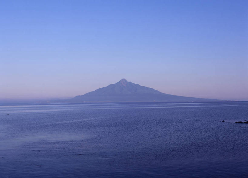 无人,横图,室外,白天,正面,旅游,度假,海浪,海洋,美景,沙滩,山,山脉,北海道,日本,亚洲,沙子,海岸,景观,浪花,山峰,落日,沙地,山峦,娱乐,蓝色,蓝天,天空,自然,海水,群山,天,享受,休闲,景色,放松,晴朗,自然风光,海景,东亚,万里无云,日本国,北海道地方,北海道岛,夕照,大海,风浪,海,海水的波动,海滩,近岸浪,涌浪,晴空,晴空万里,夕阳,彩图,振兴局,礼文郡,礼文町,利尻岛,利尻郡,宗谷综合振兴局,斜阳,利尻山,利尻町,利尻岳
