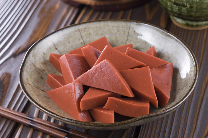 无人,横图,俯视,室内,特写,白天,烹饪,餐桌,筷子,桌子,蔬菜,餐具,一堆,一双,许多,阴影,堆叠,堆积,新鲜,反射,木制,碟子,盘,影子,日本料理,料理,食品,文化,蒟蒻,传统,菜肴,美食,食物,红色,盘子,木制品,碟,日式料理,日式,佳肴,有机食品,绿色食品,餐台,堆,礼节,礼仪,鬼芋,菎蒻,雷公枪,蒻头,魔芋,进餐用具,彩图,高角度拍摄