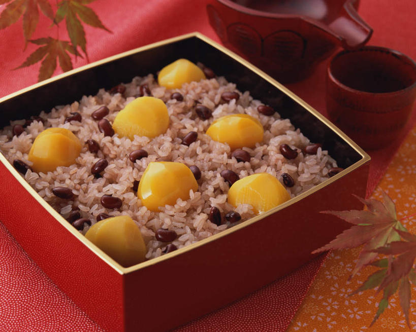 米饭,无人,横图,俯视,室内,特写,白天,爱情,烹饪,餐桌,桌子,蔬菜,许多,阴影,新鲜,光线,影子,陶瓷,板栗,红豆,栗子,日本料理,料理,食品,坚果,毛栗子,相思豆,陶瓷制品,饭,很多,菜肴,美食,食物,黄色,容器,碗,日式料理,日式,冬青,佳肴,有机食品,绿色食品,餐台,储藏,五谷,储存,相思,毛栗,栗果,栗楔,彩图,高角度拍摄,贮存