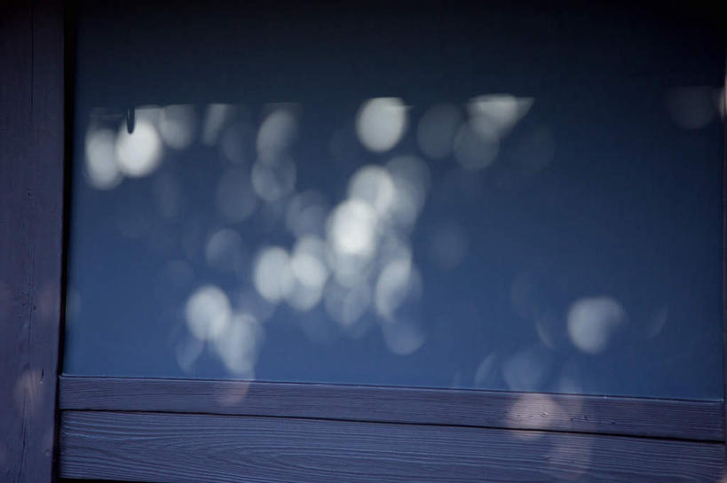 无人,横图,室外,特写,白天,正面,窗户,光线,光泽,光芒,玻璃窗,倒影,倒映,光辉,毫光,反照,彩图