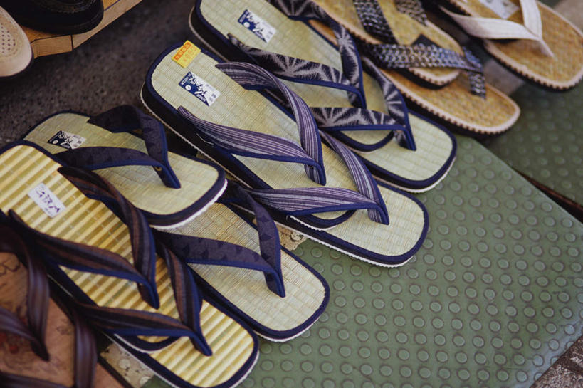 无人,商店,横图,俯视,室内,白天,凉鞋,鞋子,东京,日本,亚洲,一排,整齐,席子,文化,木屐,传统,排列,百货,队列,东亚,本州,关东地方,本州岛,日本国,东京都,彩图,高角度拍摄,夹趾拖鞋,人字拖,人字拖鞋,店铺,杂货店,杂货铺