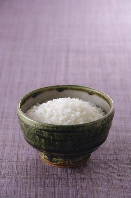 米饭,无人,竖图,俯视,室内,特写,白天,烹饪,餐具,陶瓷,日本料理,料理,食品,陶瓷制品,饭,菜肴,美食,食物,一个,碗,日式料理,日式,摄影,佳肴,影棚,单个,白米饭,五谷,进餐用具,烹调用具,彩图,高角度拍摄,影棚拍摄,拍摄