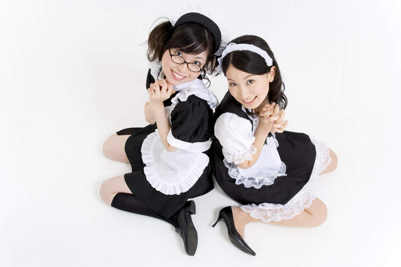 东方人,两个人,伙伴,朋友,坐,笑,微笑,露齿笑,横图,俯视,室内,白天,白色背景,制服,友谊,安全,亚洲,戴,连衣裙,服装,围裙,眼镜,十指相扣,依靠,注视,黄种人,扮演,衣服,观察,看,曲腿,倚靠,背靠背,背对背,模仿,摄影,服饰,影棚,观看,戴着,察看,衣着,穿着,关注,角色扮演,近视眼镜,仆人,衣饰,女仆装,主人,信任,友情,年轻女性,女人,女性,亚洲人,坐着,彩图,高角度拍摄,全身,影棚拍摄,拍摄