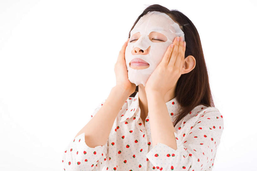 东方人,脸,头,脸颊,手,一个人,闭眼,横图,室内,特写,白天,白色背景,正面,化妆,美容,亚洲,双手,仅一个年轻女性,仅一个女性,仅一个人,护肤,美白,黄种人,肩膀,化妆品,清洁,保养,享受,休闲,疲倦,手部,面膜,放松,去角质,保健,摄影,影棚,保湿,敷,滋润,疲劳,疲惫,护肤品,去死皮,舒缓,养颜,膏状,膏状面膜,去污,控油,紧肤,嫩肤,祛痘,去痘,祛角质,抗衰,再生,增白,补水,祛斑,抗皱,防皱,除皱,去皱,疲乏,年轻女性,女人,女性,亚洲人,头部,脸部,脸蛋,面部,闭眼睛,闭着眼,闭着眼睛,半身,彩图,影棚拍摄,拍摄