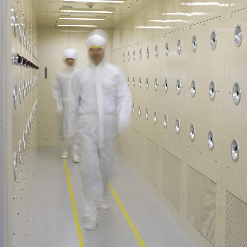 东方人,两个人,伙伴,朋友,技术人员,工厂,站,走,方图,室内,白天,正面,工作服,制服,友谊,合作,团队,机器,实验,日本,亚洲,朦胧,模糊,研究,科学,实验室,研究室,黄种人,设备,站着,职业,战略,工业,电子元件,科研,半导体,化验,检验,研究所,东亚,日本国,化验室,检验室,联合,合谋,工作制服,配合,协作,男人,男性,年轻男性,亚洲人,技术员,步行,散步,站立,走路,彩图,全身,工作套服,工地,制造厂