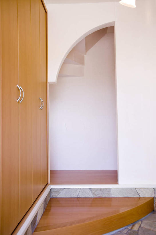 无人,家,客厅,竖图,室内,白天,正面,别墅,地板,柜子,家具,楼梯,门,装修,建筑,欧式,装饰,瓷砖,地砖,房屋,阶梯,墙,屋子,公寓,地面,豪华,建设,现代,鞋柜,装潢,洋房,楼房,木地板,墙壁,墙面,台阶,住宅,门框,室内装潢,衣橱,柜,明亮,起居室,舒适,家居装潢,房屋设计,地中海风格,古典风格,简约风格,室内设计,宽敞,转角,更衣橱,样板房装潢,设计,彩图,房子