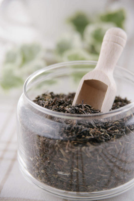 无人,竖图,俯视,室内,特写,白天,幸福,茶,桌子,杯子,许多,透明,壶,木勺,勺子,茶道,茶叶,文化,娱乐,饮食,玻璃制品,水壶,桌布,饮料,一个,红色,黑色,茶壶,容器,调羹,汤匙,享受,休闲,温馨,放松,乐趣,单个,茶艺,提神,舒适,醒脑,玻璃杯,台面,彩图,高角度拍摄,传统文化