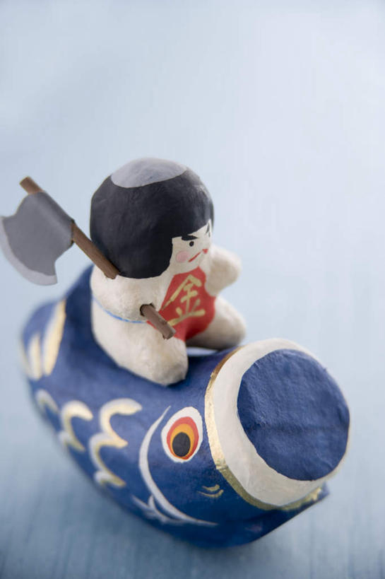 无人,竖图,俯视,室内,特写,白天,爱情,游戏,桌面,桌子,桃花,玩具,阴影,节日,庆祝,装饰,光线,木制,影子,玩,文化,娱乐,一个,木制品,饰品,庆典,休闲,益智,单个,活动,纪念,儿童节,俘虏,发泄,消遣,智力,宣泄,玩耍,嬉戏,彩图,高角度拍摄