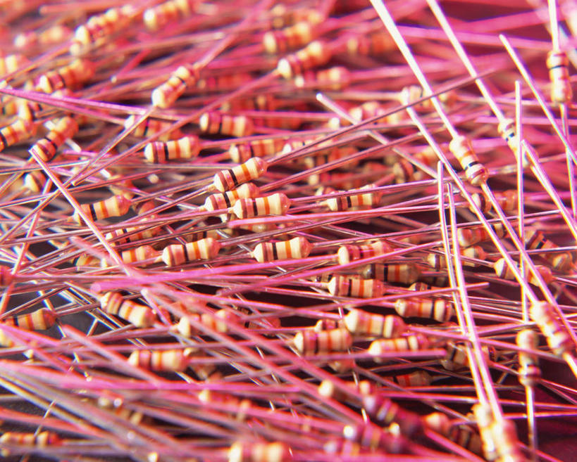 无人,横图,俯视,室内,特写,白天,电路,静物,阴影,缠绕,光线,金属,影子,银色,凌乱,设备,黄色,红色,混乱,电阻,纷乱,缭乱,庞杂,电阻器,彩图,高角度拍摄