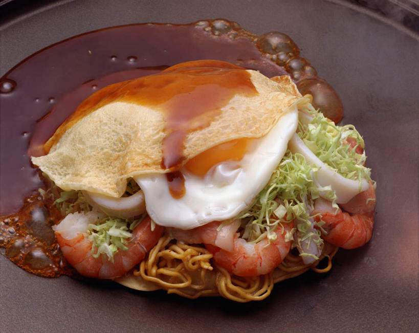 点心,海鲜,煎饼,无人,横图,俯视,室内,特写,白天,烹饪,桌面,桌子,蔬菜,餐具,阴影,新鲜,光线,木制,碟子,盘,影子,虾,日本料理,料理,食品,文化,水产,饼,小吃,菜肴,美食,食物,糕点,盘子,木制品,碟,日式料理,甜食,日式,佳肴,有机食品,绿色食品,海产品,日式煎饼,彩图,高角度拍摄