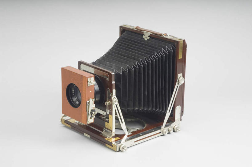 无人,横图,室内,特写,白天,白色背景,正面,静物,相机,阴影,光线,影子,一个,拍照,摄影,影棚,单个,古董,照相机,彩图,影棚拍摄,拍摄,照相