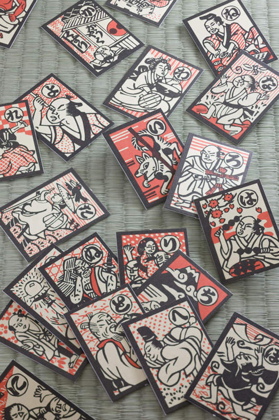 无人,竖图,俯视,室内,特写,白天,游戏,静物,许多,日本文化,榻榻米,玩,娱乐,排列,卡片,休闲,摄影,影棚,摆列,玩耍,嬉戏,彩图,高角度拍摄,影棚拍摄,拍摄,布列,分列