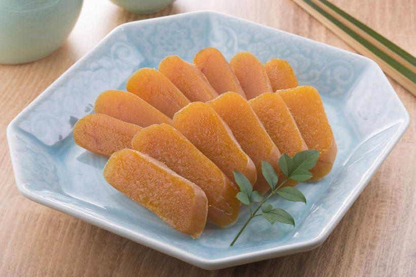 无人,横图,俯视,室内,特写,白天,烹饪,餐具,叶子,一排,许多,整齐,鱼卵,日本料理,料理,食品,绿叶,鱼籽,菜肴,美食,食物,排列,碗,日式料理,日式,嫩叶,佳肴,队列,乌鱼子,叶,叶片,进餐用具,烹调用具,彩图,高角度拍摄