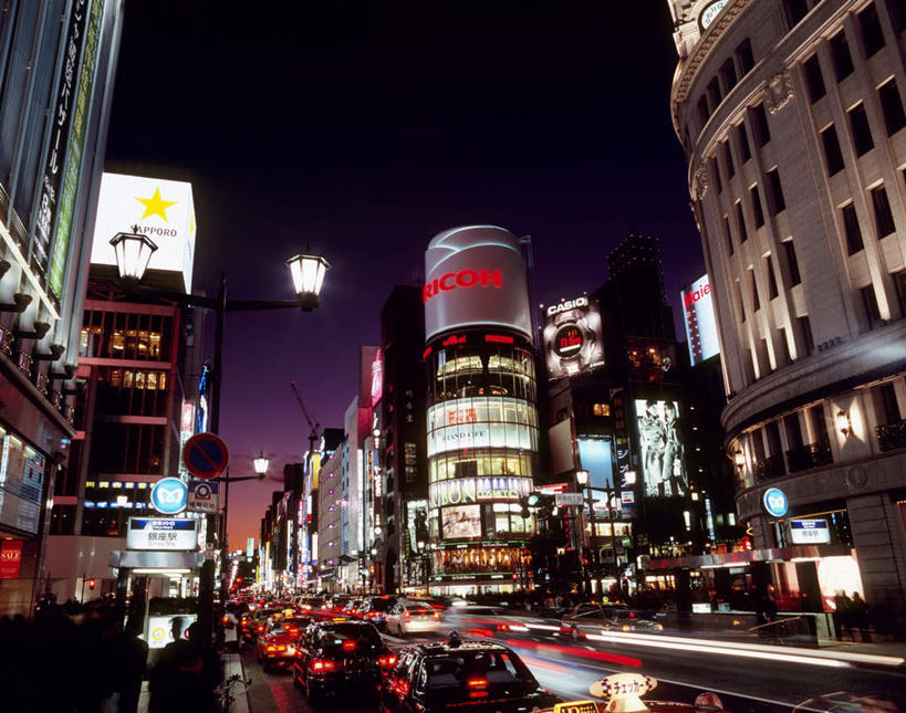 无人,高楼大厦,横图,室外,夜晚,仰视,旅游,度假,显示器,美景,城市风光,城市,大厦,道路,建筑,路,路灯,摩天大楼,公路,汽车,东京,日本,亚洲,许多,阴影,光线,屏幕,影子,景观,灯光,交通,娱乐,显示屏,车,灯,天空,交通工具,轿车,天,行驶,享受,休闲,银座,景色,放松,照明设备,装饰灯,输出设备,东亚,本州,关东地方,本州岛,日本国,东京都,马路,彩图,低角度拍摄,大楼,高层建筑,高楼,摩天楼