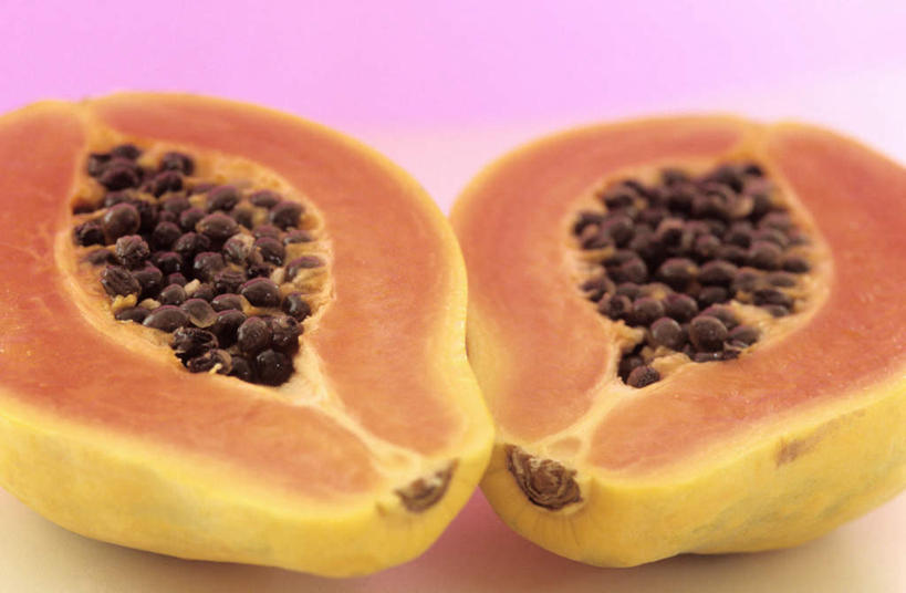 无人,横图,室内,特写,白天,正面,木瓜,水果,切片,粉色背景,新鲜,生食,食品,果实,食物,一个,摄影,有机食品,绿色食品,影棚,单个,万寿果,番木瓜,彩图,影棚拍摄,拍摄