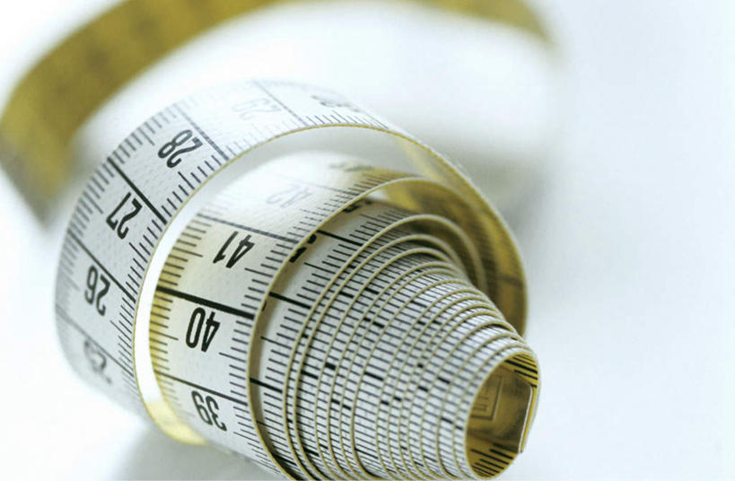 无人,横图,俯视,室内,特写,白天,白色背景,装修,建筑,静物,阴影,朦胧,模糊,反射,测量,影子,刻度,文化,一个,尺,卷尺,祈祷,许愿,摄影,宗教,信仰,影棚,单个,钢尺,测量工具,祈求,吉祥,尺子,风水,角尺,阴阳,鲁班尺,量具,量仪,钢卷尺,文公尺,门公尺,门尺,丁兰尺,门光尺,吉凶,吉利,晦气,不祥,倒霉,霉运,恶兆,凶险,平安,彩图,高角度拍摄,影棚拍摄,拍摄