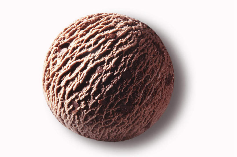 无人,横图,俯视,室内,特写,白天,白色背景,冰激凌,褐色,清凉,一个,冷饮,舒服,冰淇淋,摄影,影棚,单个,解暑,解渴,雪糕,舒爽,冰糕,消暑,巧克力冰淇淋,彩图,高角度拍摄,影棚拍摄,拍摄