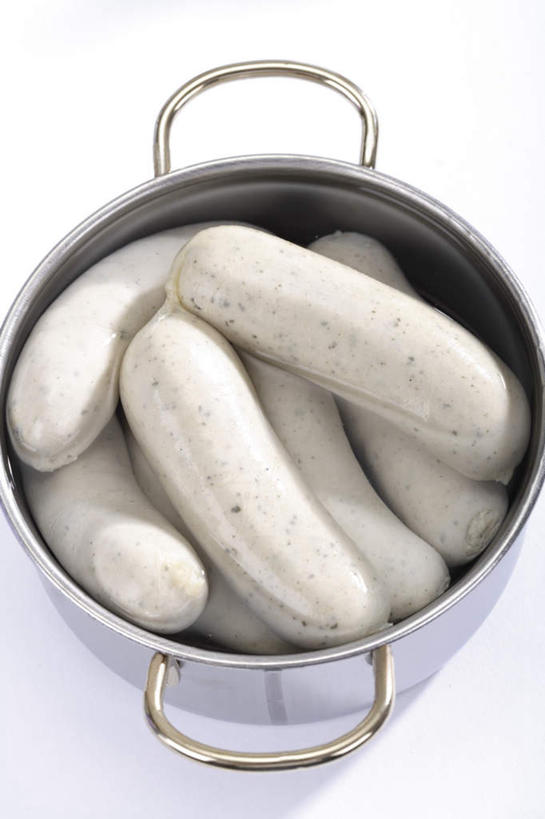 无人,竖图,俯视,室内,特写,白天,白色背景,烹饪,厨具,金属制品,一堆,许多,阴影,堆叠,堆积,反射,金属,锅子,影子,肉,香肠,腊肠,锅,肉类,一个,白色,摄影,影棚,单个,锅具,堆,肉食,烹饪用具,烹调用具,烹调,彩图,高角度拍摄,影棚拍摄,拍摄