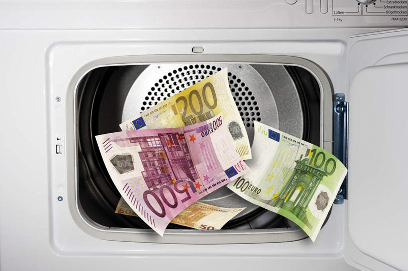 无人,横图,室内,特写,白天,正面,钱,电器,钱币,欧元,钞票,金融,纸币,洗衣机,经济,家电,家用电器,流通,纸钞,贸易,货币,现金,清洗,洗涤,彩图