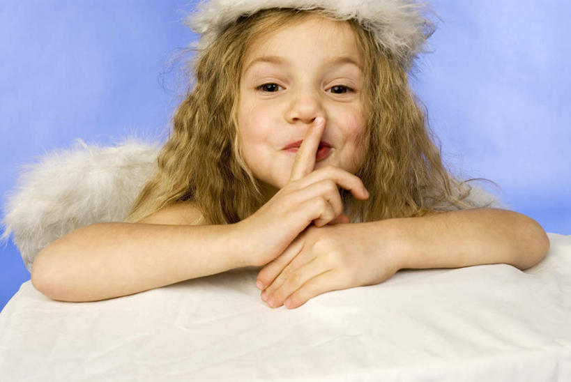 西方人,儿童,一个人,笑,微笑,横图,室内,白天,正面,纯洁,欧洲,欧洲人,仅一个女性,仅一个人,天使,翅膀,注视,小孩,观察,看,趴着,手势,仅一个小孩,手指,安静,可爱,童年,童趣,摄影,影棚,观看,察看,神圣,食指,关注,善良,童真,信徒,烂漫,无邪,使者,妆扮,圣洁,天真,女孩,女人,女性,白种人,孩子,趴,半身,彩图,影棚拍摄,打扮,装扮,拍摄,女生