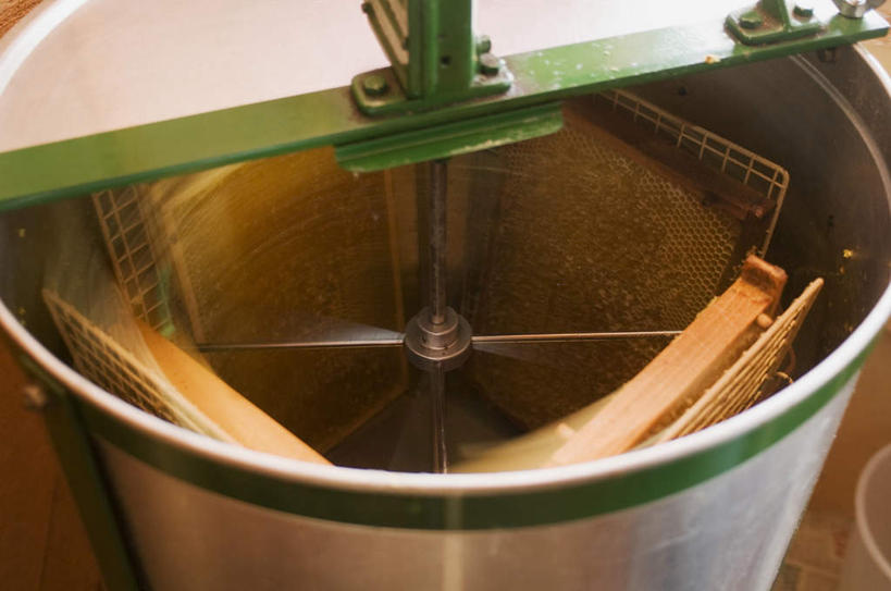 蜂蜜,无人,横图,俯视,室内,特写,白天,包装,纸箱,容器,箱子,搅拌机,纸板箱,花蜜,包装箱,止痛,解毒,冬酿,石蜜,彩图,高角度拍摄