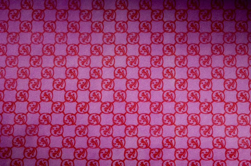 无人,横图,室内,特写,白天,正面,神秘,静物,阴影,花纹,反射,纹路,格子,图案,纹理,影子,紫色,优美,庄重,高贵,消极,肌理,冷色,孤寂,彩图,奢华