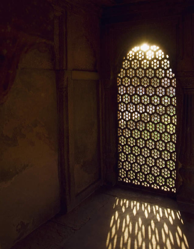 无人,宫殿,竖图,室内,白天,正面,旅游,度假,名胜古迹,日落,标志建筑,地标,建筑,印度,亚洲,阴影,朦胧,模糊,遗迹,影子,晚霞,霞光,落日,古迹,文物,娱乐,建设,古建筑,黄昏,享受,休闲,旅游胜地,彩霞,放松,古堡,南亚,古文明,印度共和国,北方邦,夕照,阿格拉堡,阿格拉红堡,红堡,夕阳,彩图,斜阳