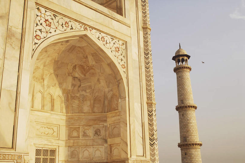 无人,横图,室外,白天,仰视,旅游,度假,名胜古迹,地标,泰姬陵,印度,亚洲,阴影,遗迹,高大,光线,影子,塔,宏伟,古迹,文物,娱乐,古建筑,蓝色,蓝天,天空,阳光,天,享受,休闲,旅游胜地,放松,晴朗,陵墓,南亚,古文明,世界文化遗产,万里无云,泰姬.马哈尔陵,伊斯兰建筑,泰姬玛哈,世界七大奇迹,高峻,嵬峨,晴空,晴空万里,彩图,低角度拍摄,标志性建筑