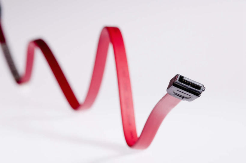 无人,横图,俯视,室内,特写,白天,白色背景,通讯,数据,静物,阴影,反射,传输,电缆,影子,一个,红色,摄影,影棚,单个,网线,水晶头,线缆,彩图,高角度拍摄,影棚拍摄,拍摄