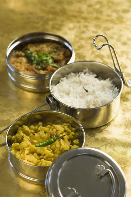 米饭,咖哩,无人,竖图,俯视,室内,特写,白天,烹饪,植物,餐桌,桌子,豆,扁豆,蔬菜,阴影,新鲜,反射,饭盒,影子,豆类,豆子,蛋,调料,鸡蛋,肉,料理,食品,饭,调味品,调味料,咖喱,菜肴,美食,肉类,食物,佳肴,有机食品,绿色食品,餐台,五谷,肉食,豆科,草鸡蛋,白扁豆,羊眼豆,沿篱豆,小刀豆,藤豆,树豆,膨皮豆,南豆,南扁豆,凉衍豆,蛾眉豆,茶豆,藊豆,彩图,高角度拍摄