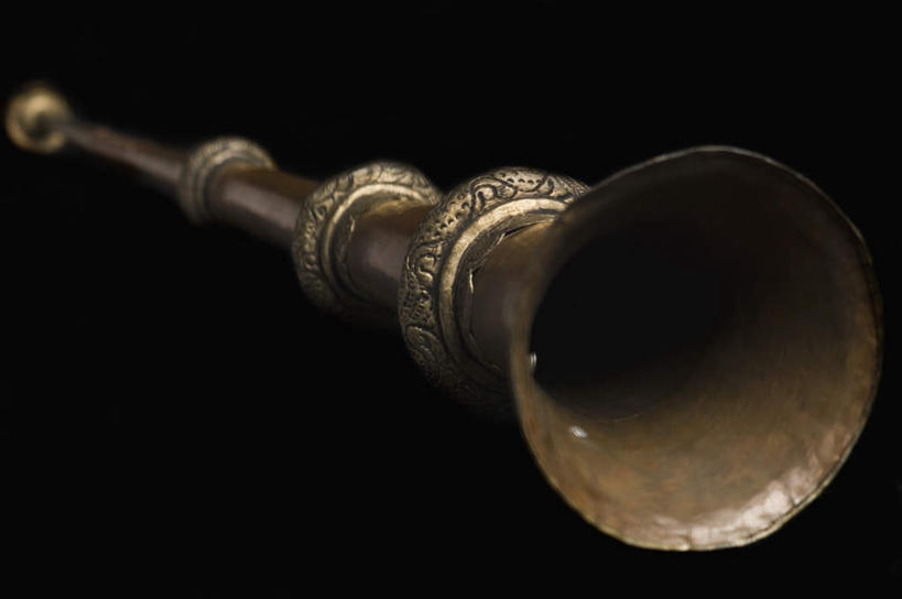 无人,横图,俯视,室内,特写,白天,静物,阴影,黑色背景,反射,影子,吹奏乐器,单簧管,黑管,乐器,木管乐器,一个,摄影,影棚,单个,木管,克拉管,乌木棒,彩图,高角度拍摄,影棚拍摄,拍摄