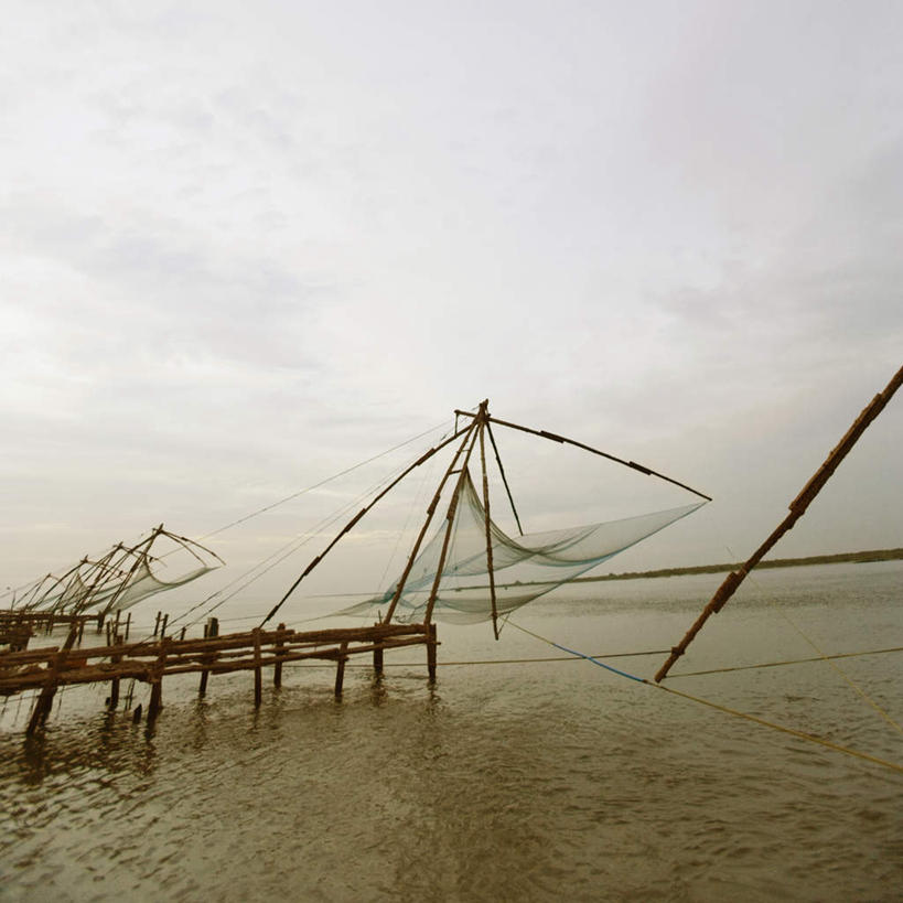 无人,方图,室外,白天,正面,旅游,度假,海浪,海洋,美景,印度,亚洲,晾晒,木板,景观,浪花,云,云朵,桥,木桥,云彩,娱乐,竹竿,栈桥,蓝色,白云,蓝天,天空,自然,海水,天,享受,休闲,景色,放松,渔网,晴朗,人行桥,木板桥,自然风光,南亚,海景,喀拉拉邦,印度共和国,科钦,喀拉拉,埃尔讷古勒姆,大海,风浪,海,海水的波动,近岸浪,涌浪,晴空,彩图